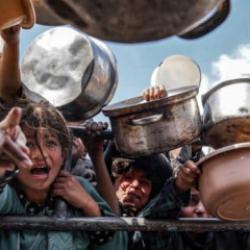 Gazze'de a&ccedil;lık kuyrukları! Ateşkese rağmen kıtlık! 