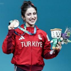 Harikasın Gamze! 6. İslami Dayanışma Oyunları'nda 3 altın madalya birden kazandı