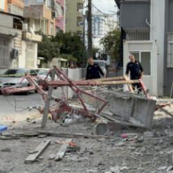 İnşaat iskelesi devrildi: 1 ölü, 1 ağır yaralı!