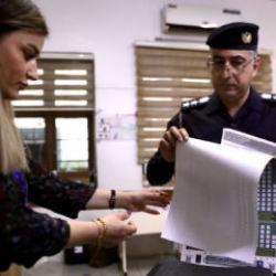 Irak'ta parlamento se&ccedil;imleri başladı