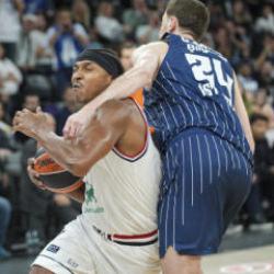 Kıran kırana kapışma! Anadolu Efes ikinci uzatmada yıkıldı