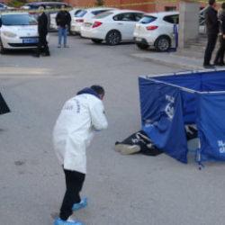 Kovaladığı kadını &ouml;ld&uuml;r&uuml;p yaşamına son verdi