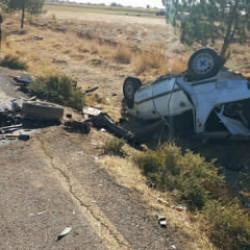 Mardin’de feci kaza: Otomobiller kafa kafaya çarpıştı, 1’i ağır, 6 yaralı