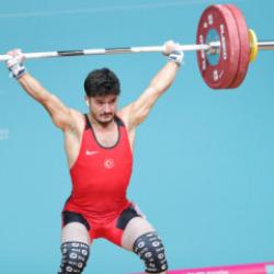 Milli sporcu Özbek'ten Riyad'da madalya şov: 2 altın 1 gümüş... 