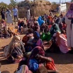 Sudan'da y&uuml;zlerce kadın &ccedil;aresizce yardım bekliyor