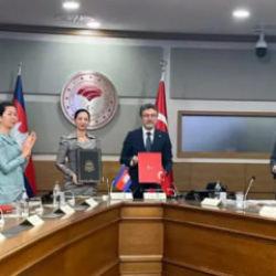Türkiye ile Kamboçya arasında imzalar atıldı!