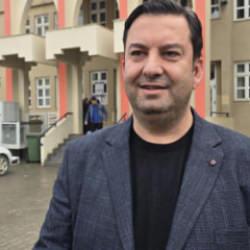 Kosova'nın tek T&uuml;rk belediyesi Mamuşa'da yine Krasni&ccedil; başkan oldu