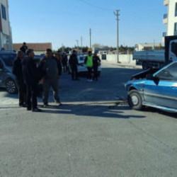 Aksaray'da hafif ticari ara&ccedil; ile otomobil &ccedil;arpıştı: 7 yaralı