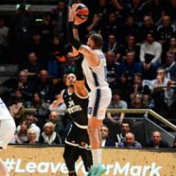 Anadolu Efes, 10 sayıyla yıkıldı