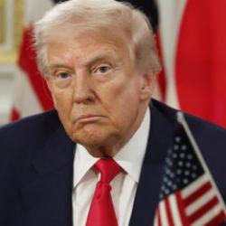 BBC çalkalanıyor! İngilizleri sarsan Trump krizi! Peş peşe üst düzey istifalar