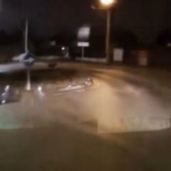  Sokakta köpeklerin kovaladığı genci kurtardı: "Adım Hıdır elimden gelen budur"