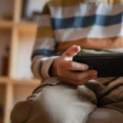 Danimarka sosyal medyaya yaş sınırı getirdi: Artık 15 yaş altı kullanamayacak