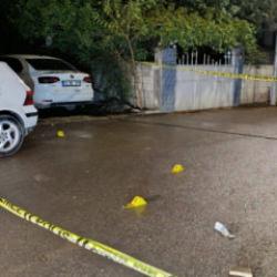 Adıyaman'da s&ouml;zl&uuml; tartışma kanlı bitti: 2 yaralı