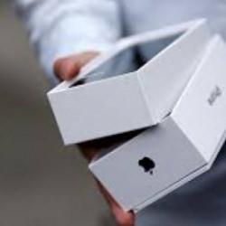 Islak mendile temas edince 127 bin liralık telefon zarar gördü