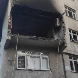 Kağıthane'de 6 katlı binadaki patlamanın izleri gün ağarınca ortaya çıktı