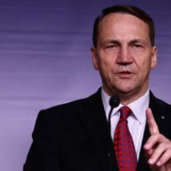 Sikorski: "Yeniden Rus sömürgesi olmaktansa ot yeriz"