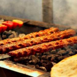 Adanalılar sırayı beğenmedi: Kimse Malatya'ya kayısı yemeye gitmez...