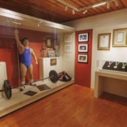 Bakan Ersoy duyurdu: Naim'in anı evi artık müze!