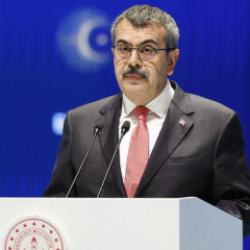 Bakan Tekin'den ara tatil sonrası &ouml;ğrencilere mesaj