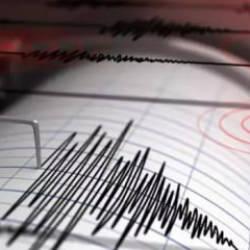 Bangladeş'te 5.5 büyüklüğünde deprem: 3 ölü