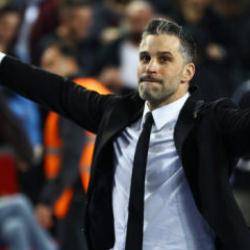 Bileği bükülmeden lider olan hoca başarının sırrını açıkladı!