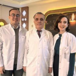 Doktor baba, kızı ve damadı aynı hastanede hizmet veriyor