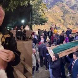 Emekli &ouml;ğretmen trafik kavgasında &ouml;ld&uuml;r&uuml;lm&uuml;şt&uuml;! Ş&uuml;phelinin ifadesi ortaya &ccedil;ıktı