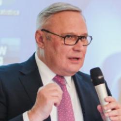 Eski Başbakan terörist ilan edildi