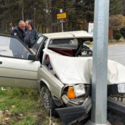 Eskişehir'de iki otomobil &ccedil;arpıştı: Kazada 2 kişi yaralandı