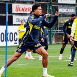 Fenerbahçe, Çaykur Rizespor maçı hazırlıklarına devam etti