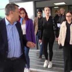 Güllü'nün kızı ve arkadaşı test için örnek verdi