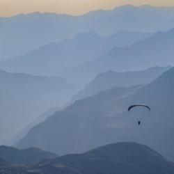 Hakkari semaları yama&ccedil; paraş&uuml;t&uuml;yle renkleniyor