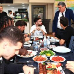 İddia: 'Rafa Silva kimseye selam vermeden masaja gidiyor'