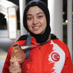 İşitme Engelliler Olimpiyatları'nda Esma Gökülü'den bronz madalya