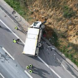 Kuzey Marmara Otoyolu&rsquo;nda zincirleme kaza: Aynı firmadan iki kamyon...