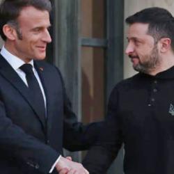 Macron "b&uuml;y&uuml;k g&uuml;n" diyerek duyurdu: Fransa ve Ukrayna imzaları attı