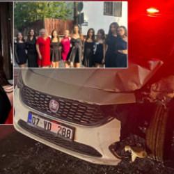 Mezuniyet fotoğrafı &ccedil;ekimi d&ouml;n&uuml;ş&uuml; feci kaza: 17 yaşındaki Ela hayatını kaybetti