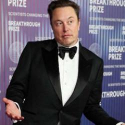Musk: Herkesi zengin etmenin yolu yapay zeka ve robotik
