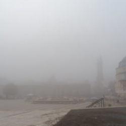 Sivas'ta yoğun sis! Evler, ağaçlar görünmez oldu