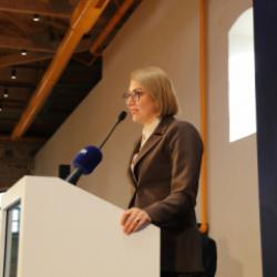 Yetim Vakfı'ndan ailelere ‘Dijital Yetim’ uyarısı