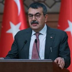 Ara tatil sistemi 2026'da kaldırılıyor mu? MEB son noktayı koydu!