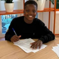 52 maçta 145 gol attı! 11 yaşındaki yıldız adayı dünyaca ünlü markayla sözleşme imzaladı