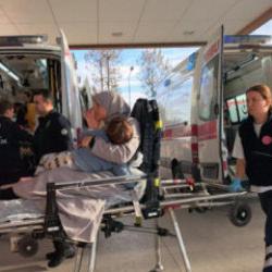 Balkonda oynarken d&uuml;şt&uuml;! 2 yaşındaki Veysel ağır yaralandı