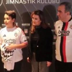 Beşiktaş şehidimizin emanetine sahip çıktı: O artık Beşiktaş'ın oğlu