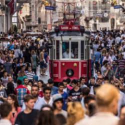 Dünya devi duyurdu! Türkiye'de faizler ciddi oranda inecek!
