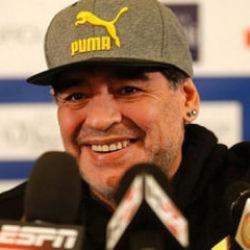 Dünya futbolunun anma günü! Maradona vefatının yıl dönümünde anılıyor