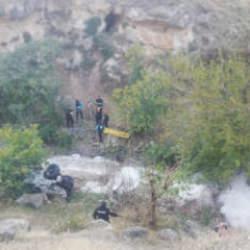 Şarampole devrilen ara&ccedil; bir g&uuml;n sonra fark edildi: 1 &ouml;l&uuml;, 1 yaralı