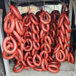 Hatay'da menşei belirsiz kilolarca sucuğa el konuldu