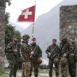 İsviçre kadınlar için zorunlu askerliği tartışıyor! Referanduma gidiyorlar! 