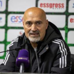 Levent Açıkgöz: Sevineceğimiz yerde üzgünüz 